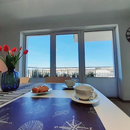 Apartamento Apartament Kapitanski Mostek 17A Z Widokiem Na Port I Latarnie Morska Oraz Garazem Kołobrzeg Exterior foto