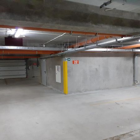 Apartamento Apartament Kapitanski Mostek 17A Z Widokiem Na Port I Latarnie Morska Oraz Garazem Kołobrzeg Exterior foto